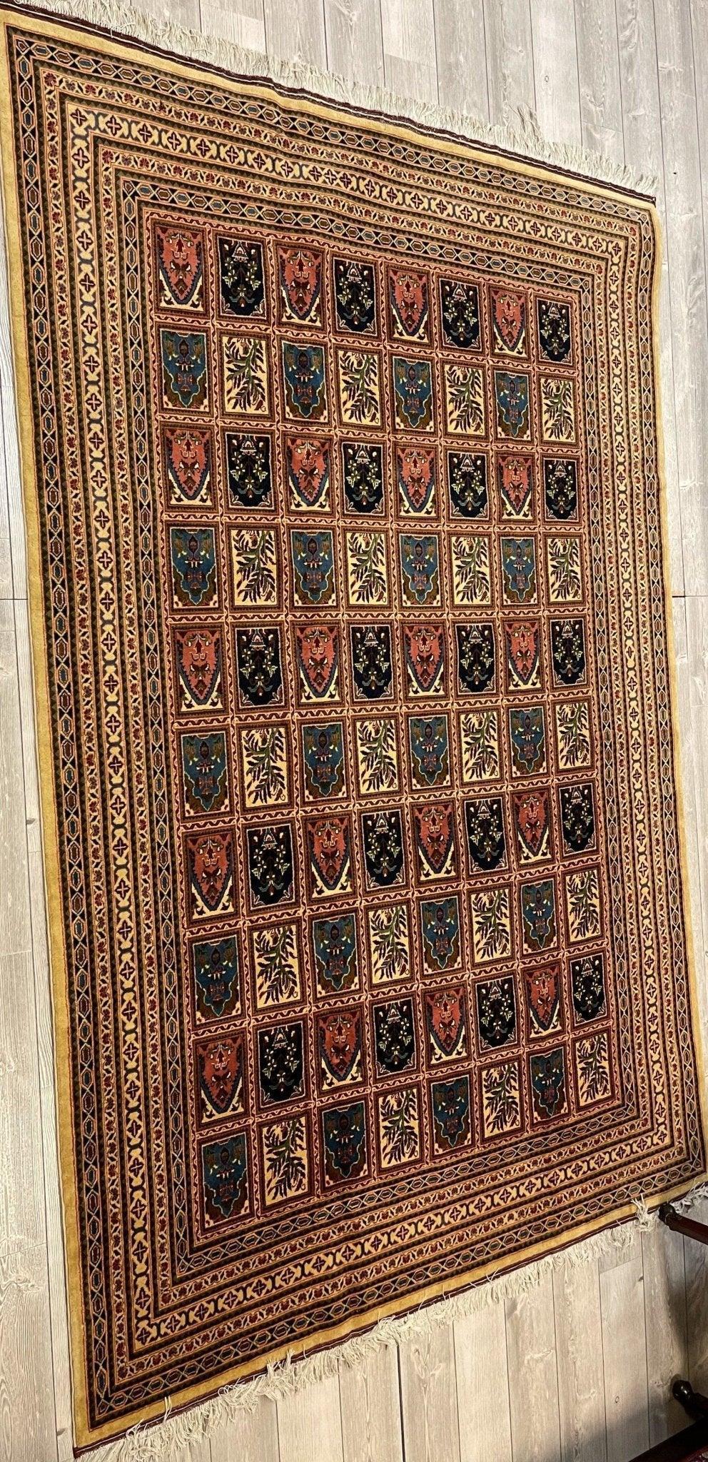 Afghani I Bakhtiari 7x10 Area Rug