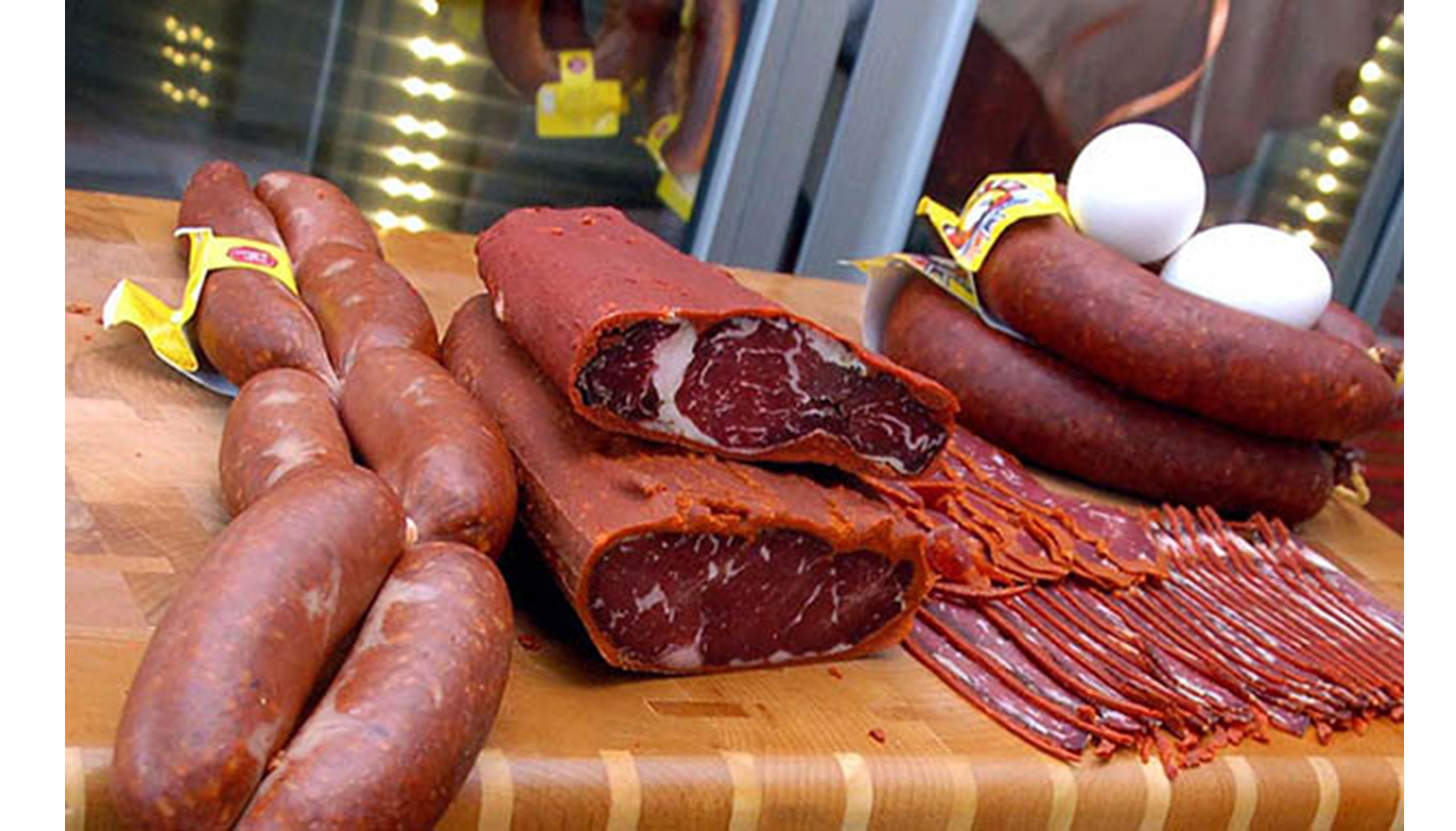 Sujuk and Basturma: The Dynamic Duo of Deliciousness