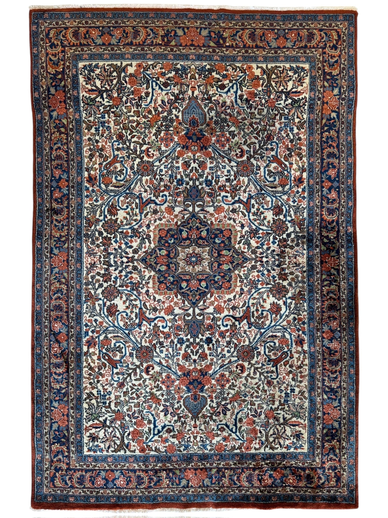 Vintage Persian Sarouk Wool Rug – 4’4” x 6’6” – Hand-Knotted Floral Medallion Design