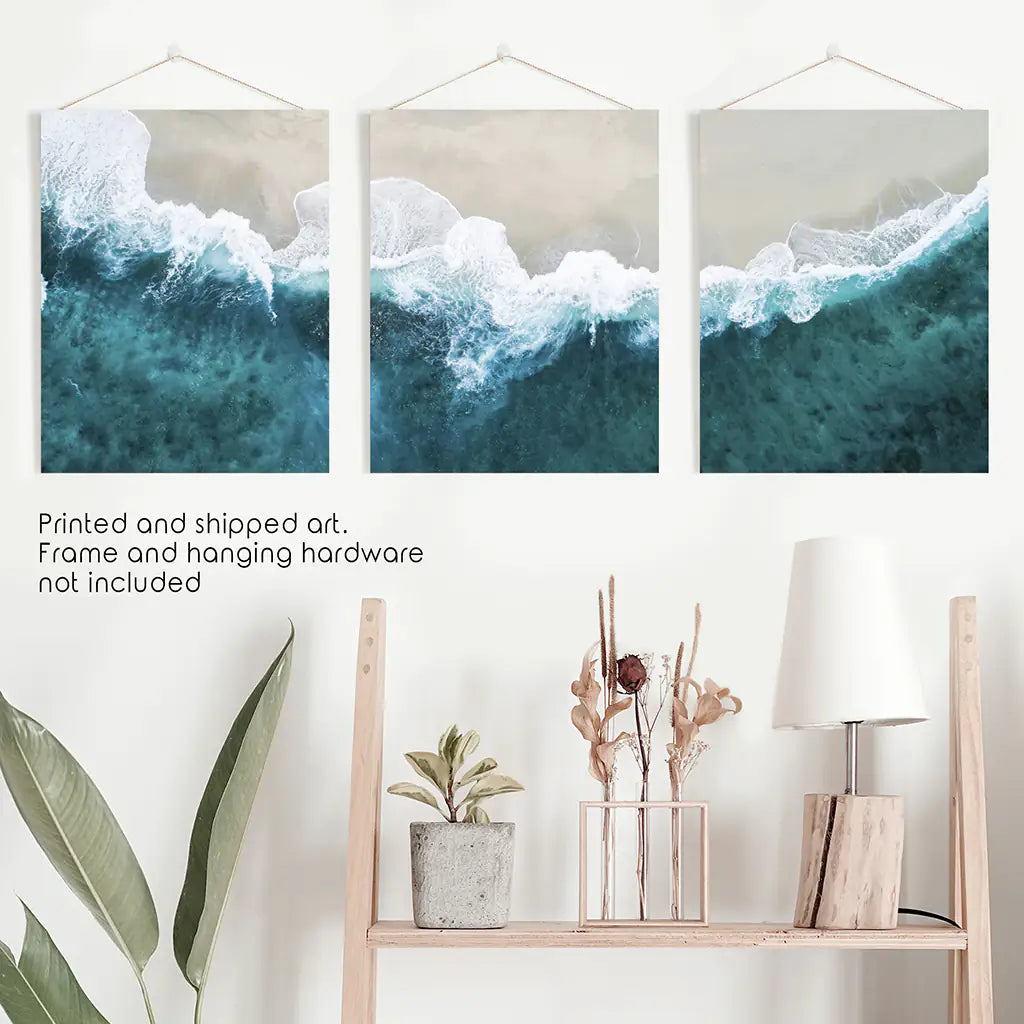 Kumlu Sahilde Turkuaz Dalga Baskıları. Hava Fotoğrafçılığı