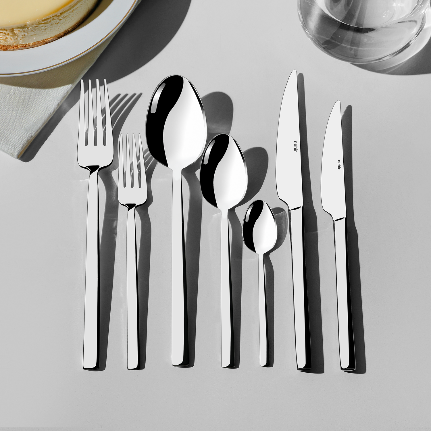 Dalyan 24-Piece Cutlery Set