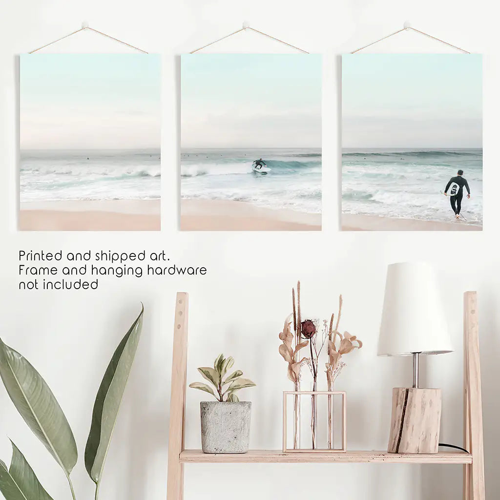 Okyanus Plajı Sörf Baskıları. Turkuaz ve Pembe Tonlarda Duvar Sanatı