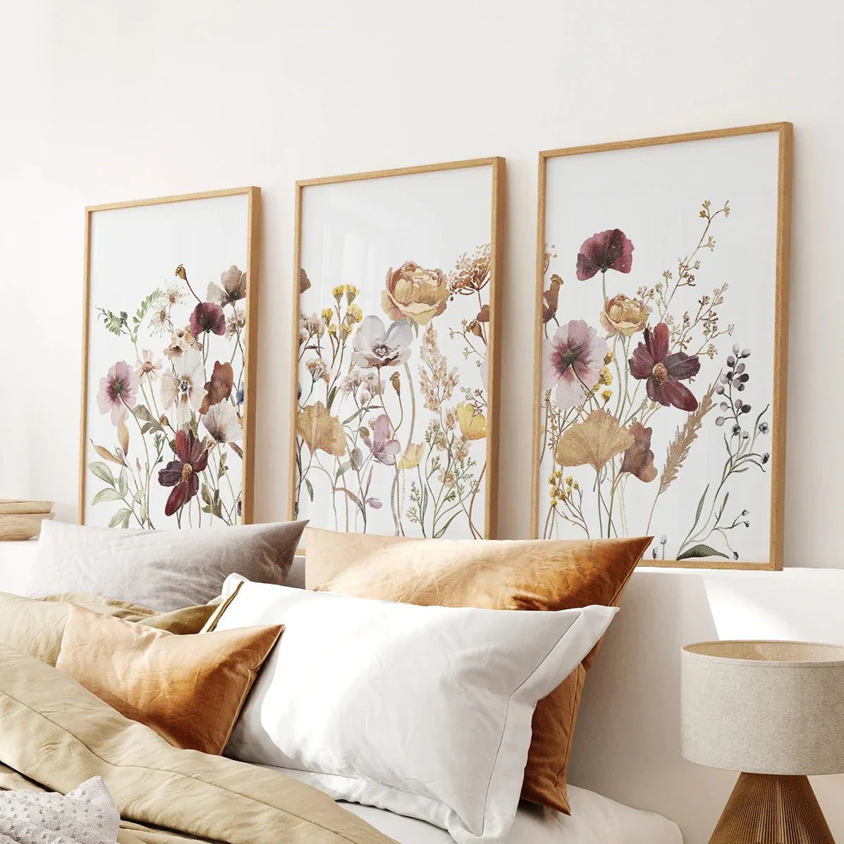 3 Parçalı Kahverengi ve Kırmızı Kır Çiçeği Duvar Sanatı Seti