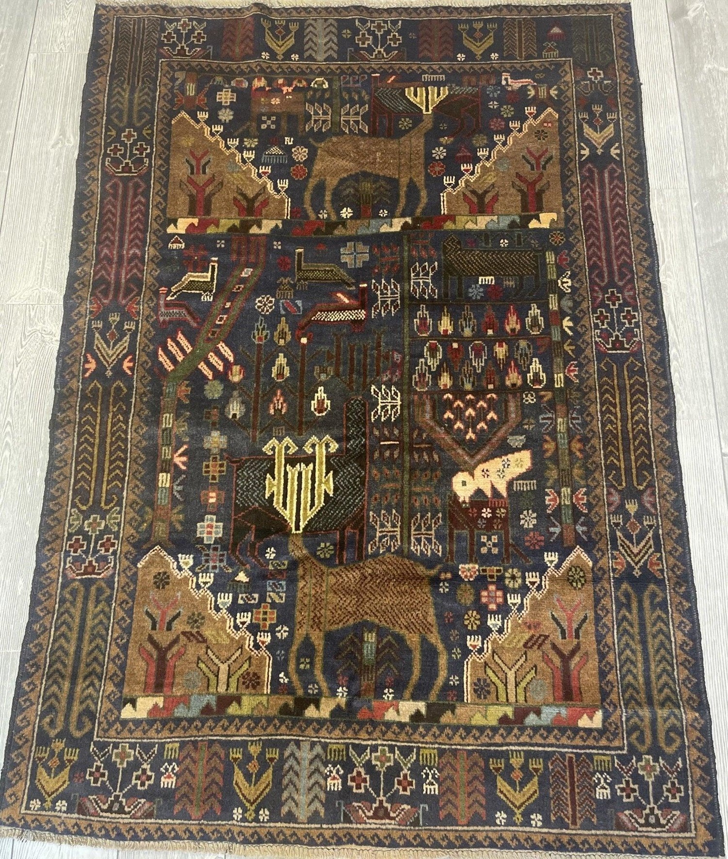 Afghani Vintage Pictorial Rug I Tribal Baluchi 3'6''X5'5''