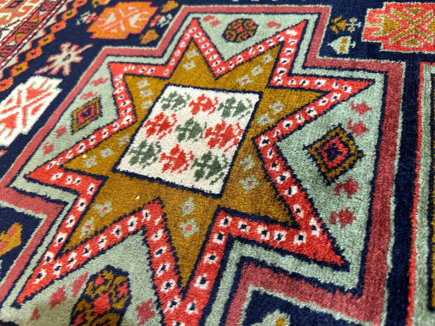 Vintage Ermeni Karabağ/Artsakh Yün Halı | 1960'lar El Düğümü 4x7